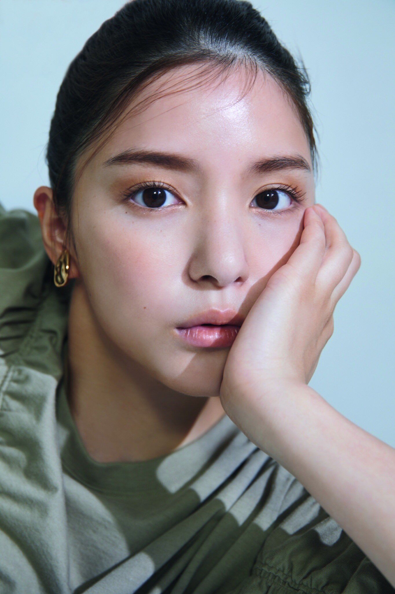 川島海荷 オフィシャル 雑誌 Spring 本日より発売されてます 様々なメイクに挑戦しました 参考になると思います 是非 ちらっと こんな感じです Spring Twjp T Co Qs4ejedguq Twitter