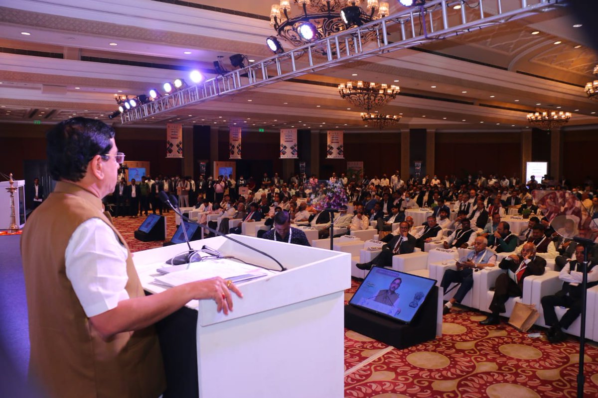 JoshiPralhad's tweet photo. Addressed the conference on Indian Minerals &amp; Metals Industry: Transition Towards 2030 &amp; Vision 2047, along with Minister @JM_Scindia ji.

Working on the vision of PM @narendramodi ji, the mineral &amp; metal industry is contributing significantly towards #AatmanirbharBharat. https://t.co/NDFspp86ZQ