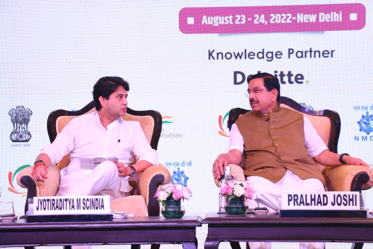 JoshiPralhad's tweet photo. Addressed the conference on Indian Minerals &amp; Metals Industry: Transition Towards 2030 &amp; Vision 2047, along with Minister @JM_Scindia ji.

Working on the vision of PM @narendramodi ji, the mineral &amp; metal industry is contributing significantly towards #AatmanirbharBharat. https://t.co/NDFspp86ZQ