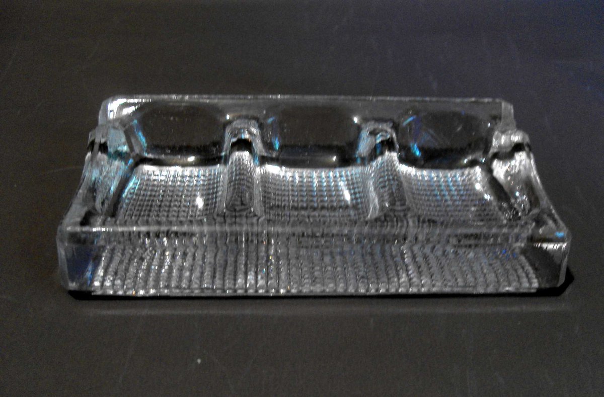 CartersCollecta's tweet photo. #Vintage heavy #glass #deskweight tidy 02  

#Offers Welcome
#FreeShipping UK 🆓📦
#InspectAndCollect 🔎😷 🚶‍

https://t.co/2lmhXXo4vt 
#CCUK4S 012057 #WDYT #eShopsUK #Desktop #Noths #GiftIdeas #desktop #Gifts #Shop #BuyVintage #Free #Treasure #MHHSBD #Green https://t.co/lBq7gPPwjy