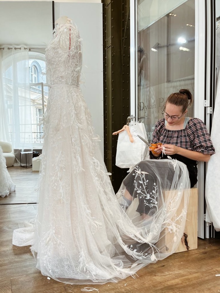 AbsoluteInterns's tweet image. &quot;I’m really enjoying the opportunity to learn so much about clothing design in such a new and exciting environment — and in one of the most stylish cities ever.&quot; ☺️

Thanks for sharing this with us, Eliana! ❤️

#absoluteinternship #internabroad #couture #internshipopportunities