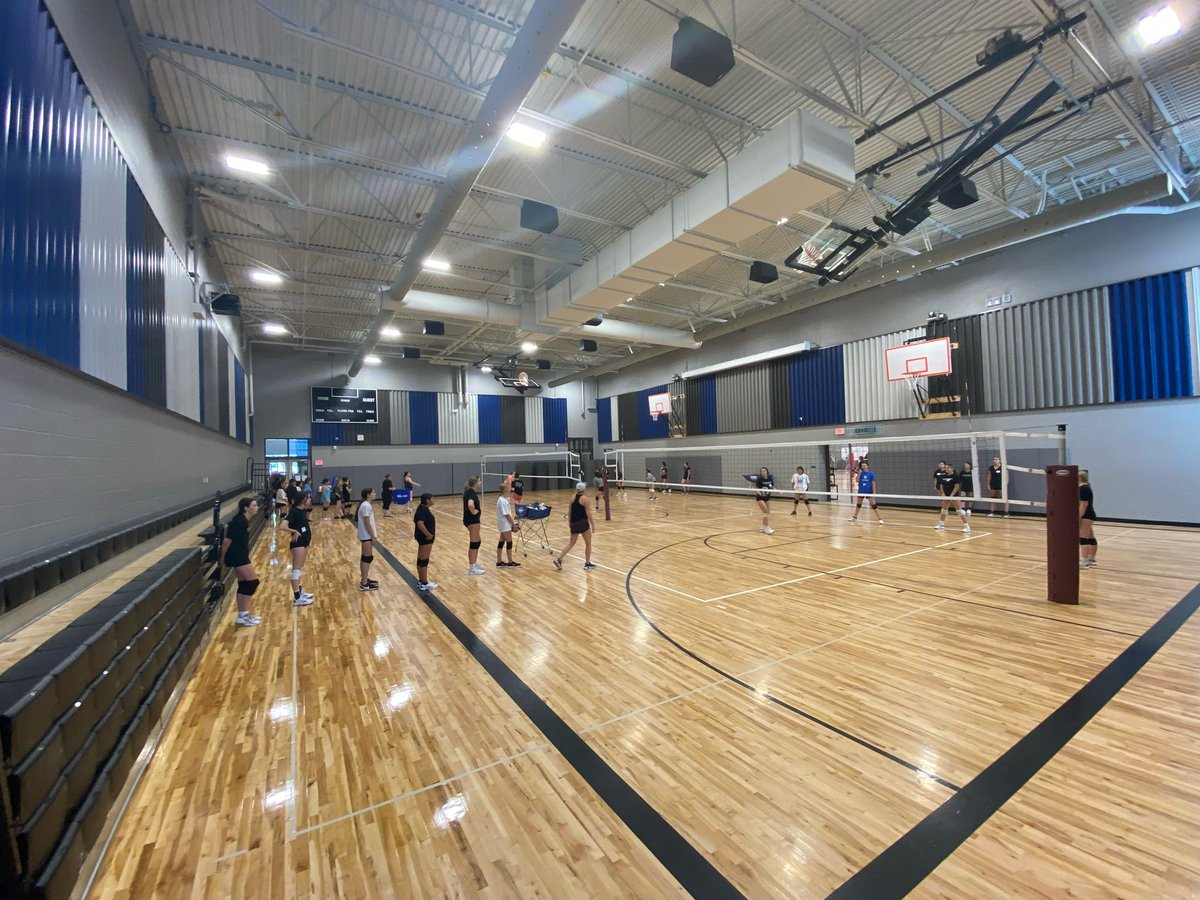 WaHi_Athletics's tweet photo. MAN O MAN are we excited that fall sports have begun!! AD Ferenz made his rounds on this big day and we are so excited to see our students athletes BACK! GO DEVS! 😈 what a great season we have coming! @BigBlueWW https://t.co/PoVJqWoZUe