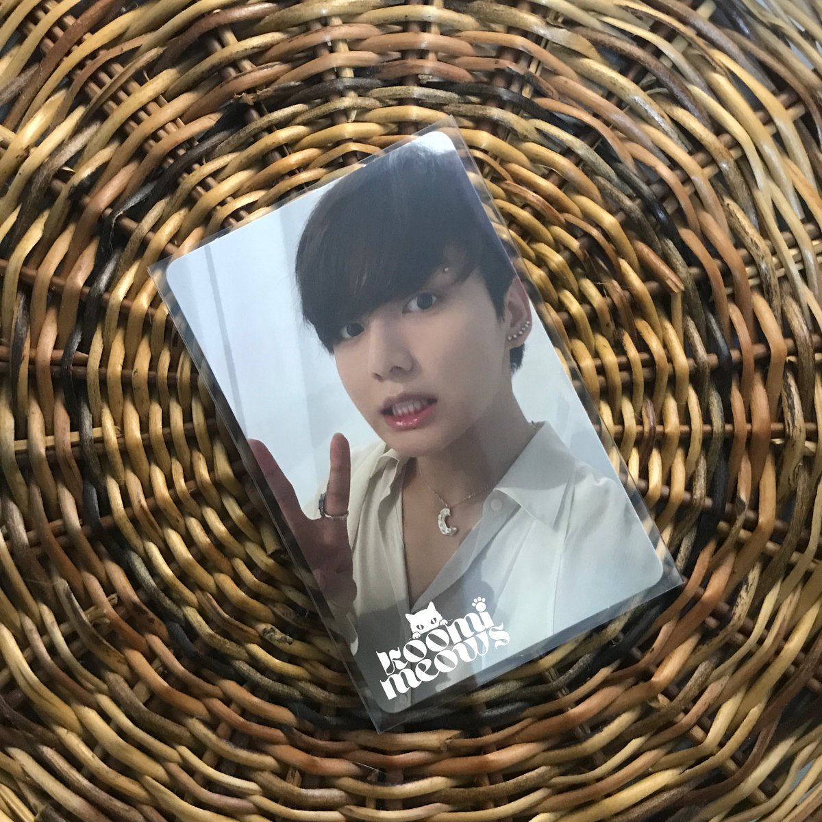 koomimeows's tweet photo. 💌 from @Juelianna2 
⤷ #nangsellsfeedback 

my jk compact arrived safely. thank you for offering and for accommodating my requests! (+freebies) till out next transaction. :] https://t.co/gA90gjBJI2