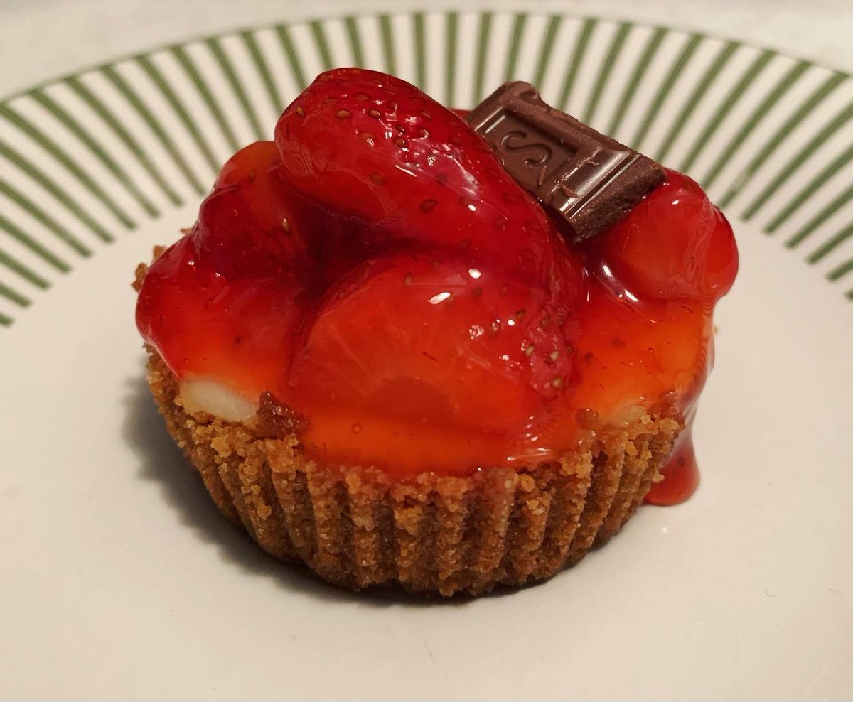 SnakeBruv's tweet photo. call me the cheesecake queen https://t.co/uavSwwzNh9