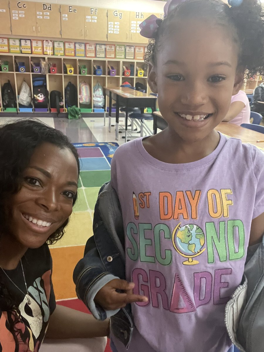 Mrs. Hutson tweet media