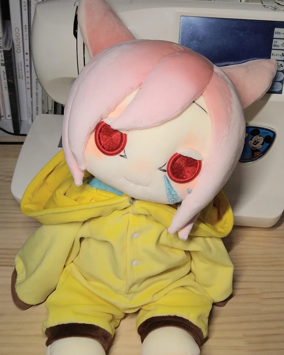 N_G_mhand's tweet photo. #多分私しかやってない
キャラクターアイ刺繍じゃなくて刺繍ボタンのおめめ🪡 https://t.co/oirNhC1PLm