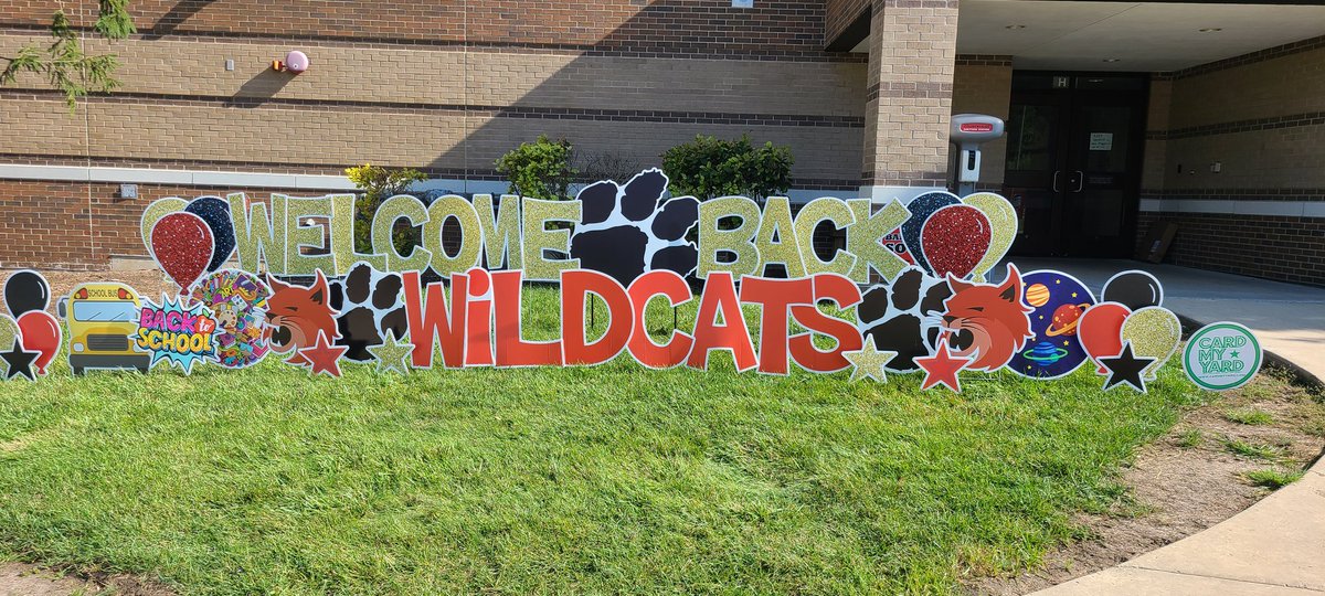 What a great first day Countryside Wildcats! We belong together! #WeBelong220 <a href="/CountrysideD220/">Countryside Elementary</a>