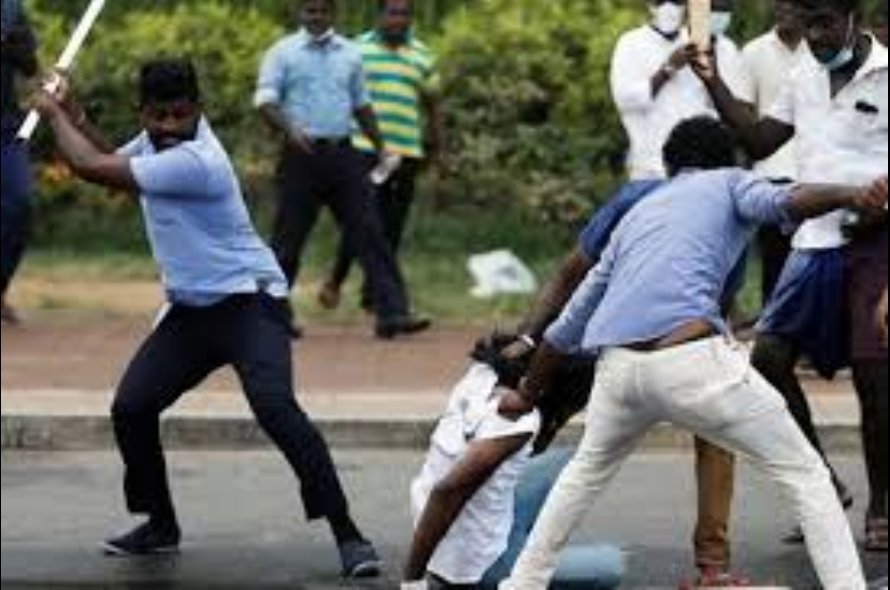 chami9539's tweet photo. A reminder of where the violence originated on the 9th of May.

These are the real terrorists who were instigated by the Prime Minister and a set of ministers and unleashed on peaceful law abiding citizens demanding change. 

1/8 https://t.co/fOehnhNiuo