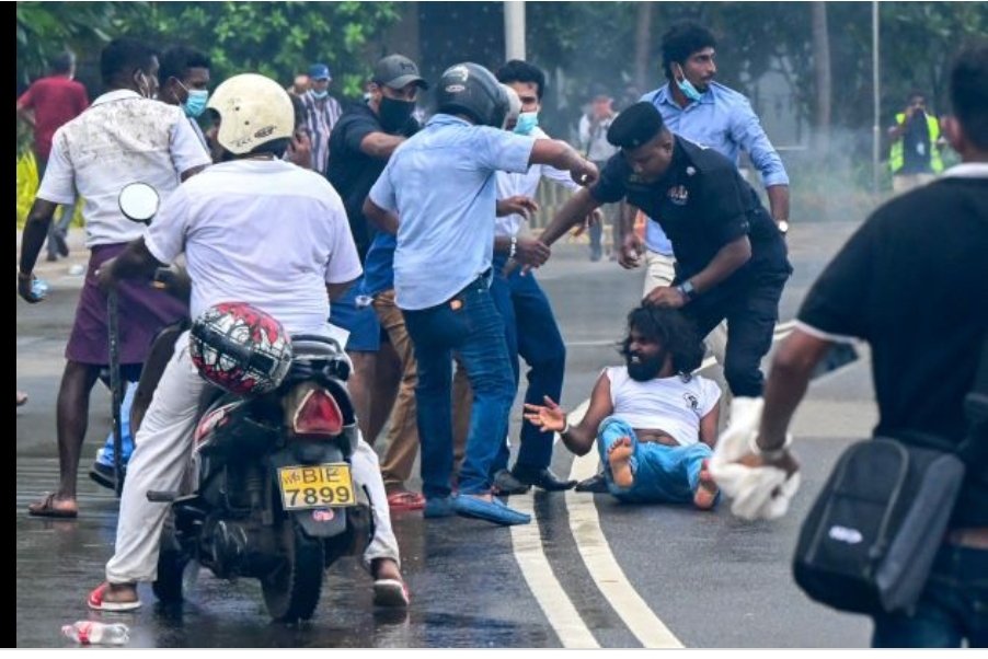 chami9539's tweet photo. A reminder of where the violence originated on the 9th of May.

These are the real terrorists who were instigated by the Prime Minister and a set of ministers and unleashed on peaceful law abiding citizens demanding change. 

1/8 https://t.co/fOehnhNiuo