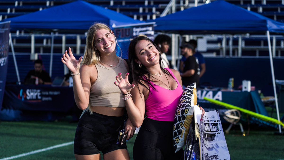 Had a great time welcoming back our FIU family at #F1RSTNIGHT 💙

#PawsUp 🐾 | #PantherPride