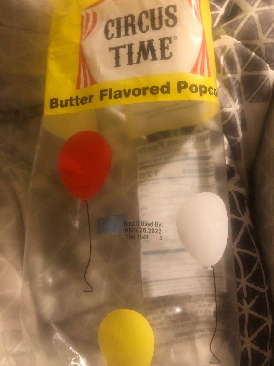 alexB253's tweet photo. @imbrettcooper what do you think about this? A religious quote, on a bag of POPCORN. Now I didn’t notice it before buying but even if I did, I still ate it cause it was damn good but man, I’m just enjoying popcorn and someone/some company is preaching their religion on me? No ty. https://t.co/JXXh3amW48