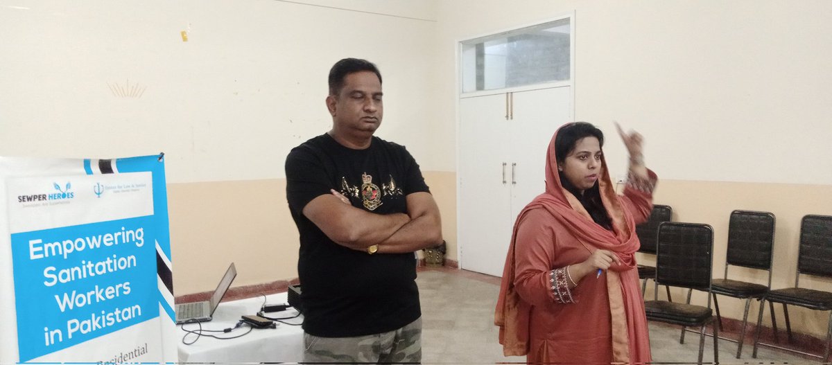 gulzar_sunil's tweet photo. @maryjamesgill #centerforlawandjustice #sweeperaresuperheroes #sweeperheroes 4Day training program about the unionization of sanitary workers conduct by CLJ👍 https://t.co/JKmlQqupoK