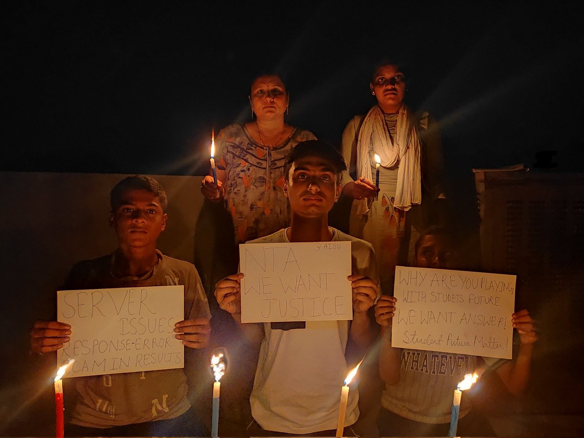 Er_Pragyan_01's tweet photo. @dpradhanbjp Ps Listen to #JEEMains2022 Students Or leave ur post as Education Minister. 

@EduMinOfIndia @PMOIndia @narendramodi @DG_NTA 

#CANDLEMARCHforJeeNeetJustice 
#JEEMainsThirdAttemptForAll

@Aajtak @ChouhanShivraj @myogioffice @India_NHRC @ABPNews @erPawanBhadana https://t.co/XPNq3rhq4X