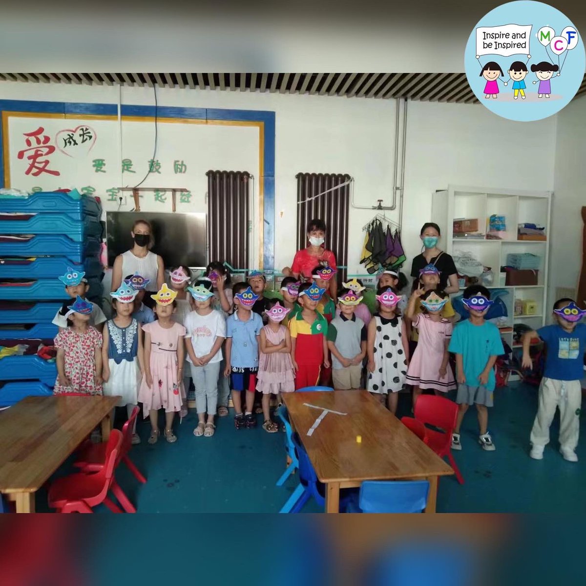 china_mcf's tweet photo. Well it was Shark week at Friday school last week! 🦈 The children had a great time  decorating shark headbands and singing the internationally renowned “Baby Shark” song. The younger class enjoyed the songs more while the older class got really into personalizing their sharks! https://t.co/QMuR2F1YIF