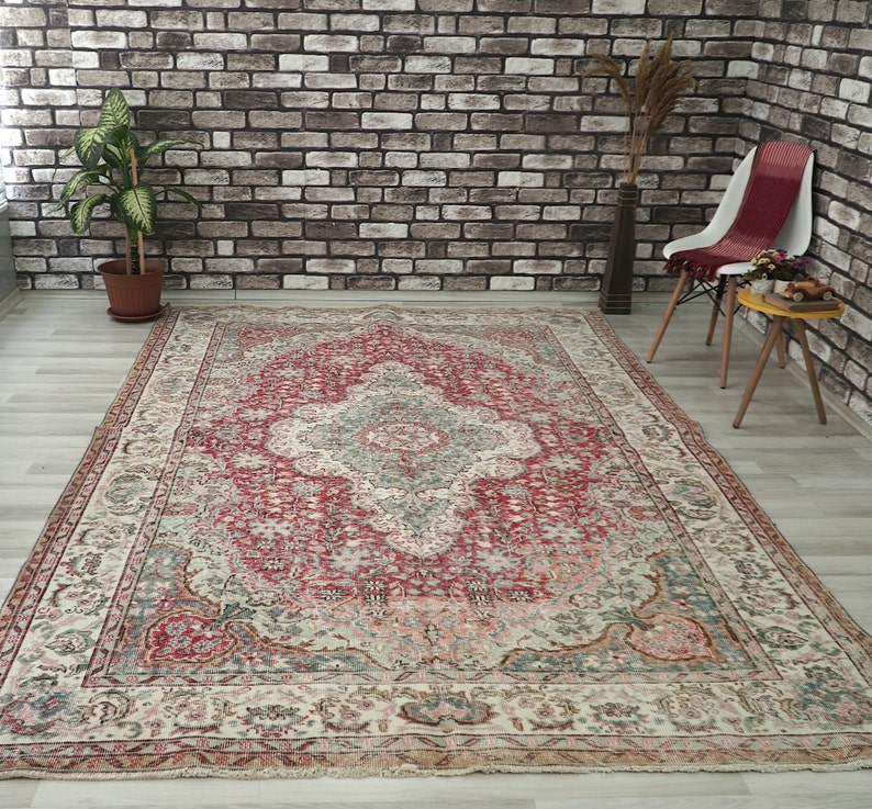 RugsLord's tweet photo. Boho Decor Rug 6.66x9.91 ft. H-1923 🙂👍
Wool-Woven-From 70’s 👌💞

https://t.co/AYfQzzF11o  via @Etsy 

#redrug #4x7rug #smallturkishrug #apartmenttherapy #arearugs #beautifuldecorstyles #bohodecor #carpets #decor #supportsmallbusiness #vintagerug #vintageruglove #vintagerugs https://t.co/qvXjIesyYd