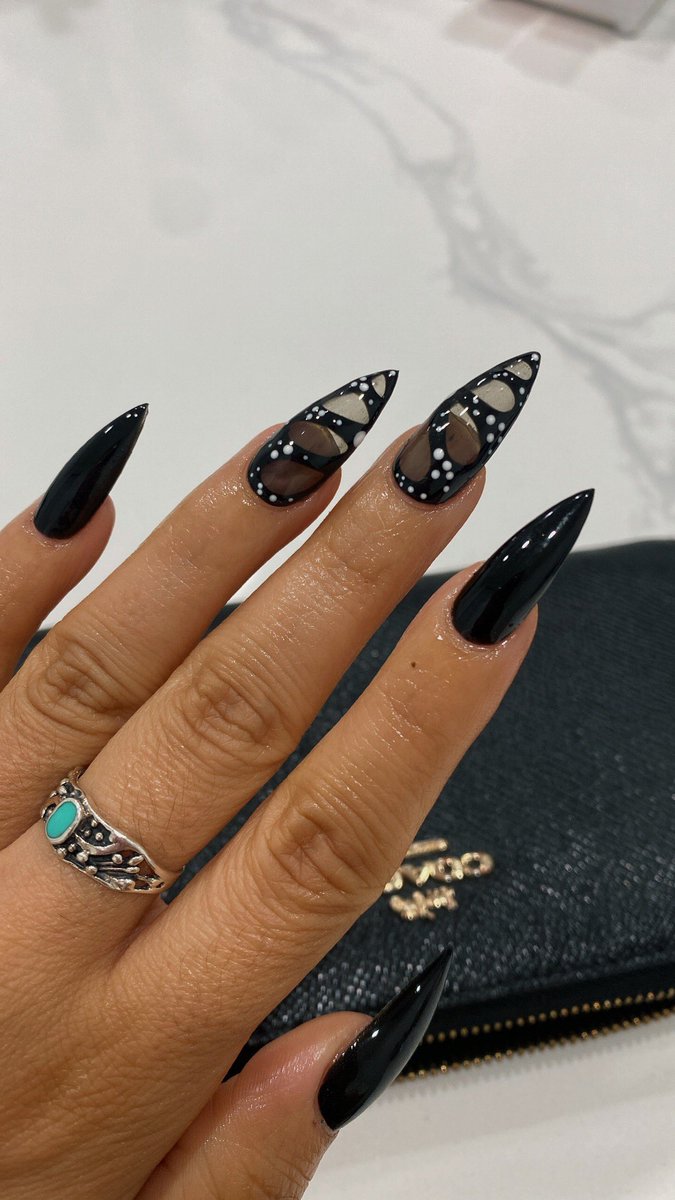 Black in August? Yes 🖤✨