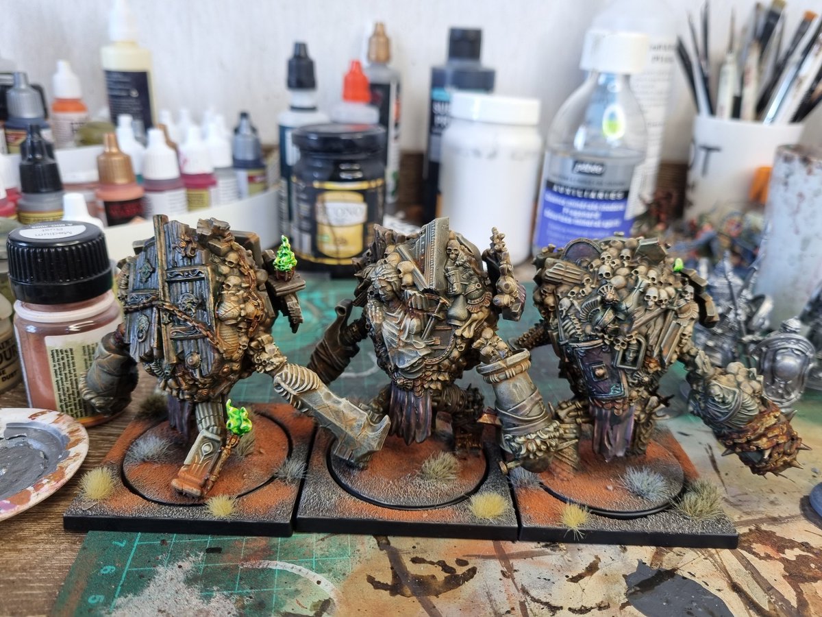 Thehobbyhobo1's tweet photo. Bone Golemms done. One unit to go and this whole comission job is done. #coloursofconquest #PBWargames https://t.co/UhszJGpBCy