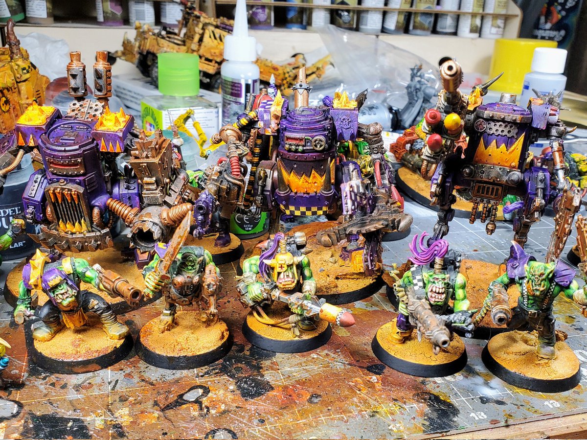 #hobbystreak day 211 &amp; 212; reworked the purple across my army by adding a glaze of GW'S luxion contrast paint, really like the saturation