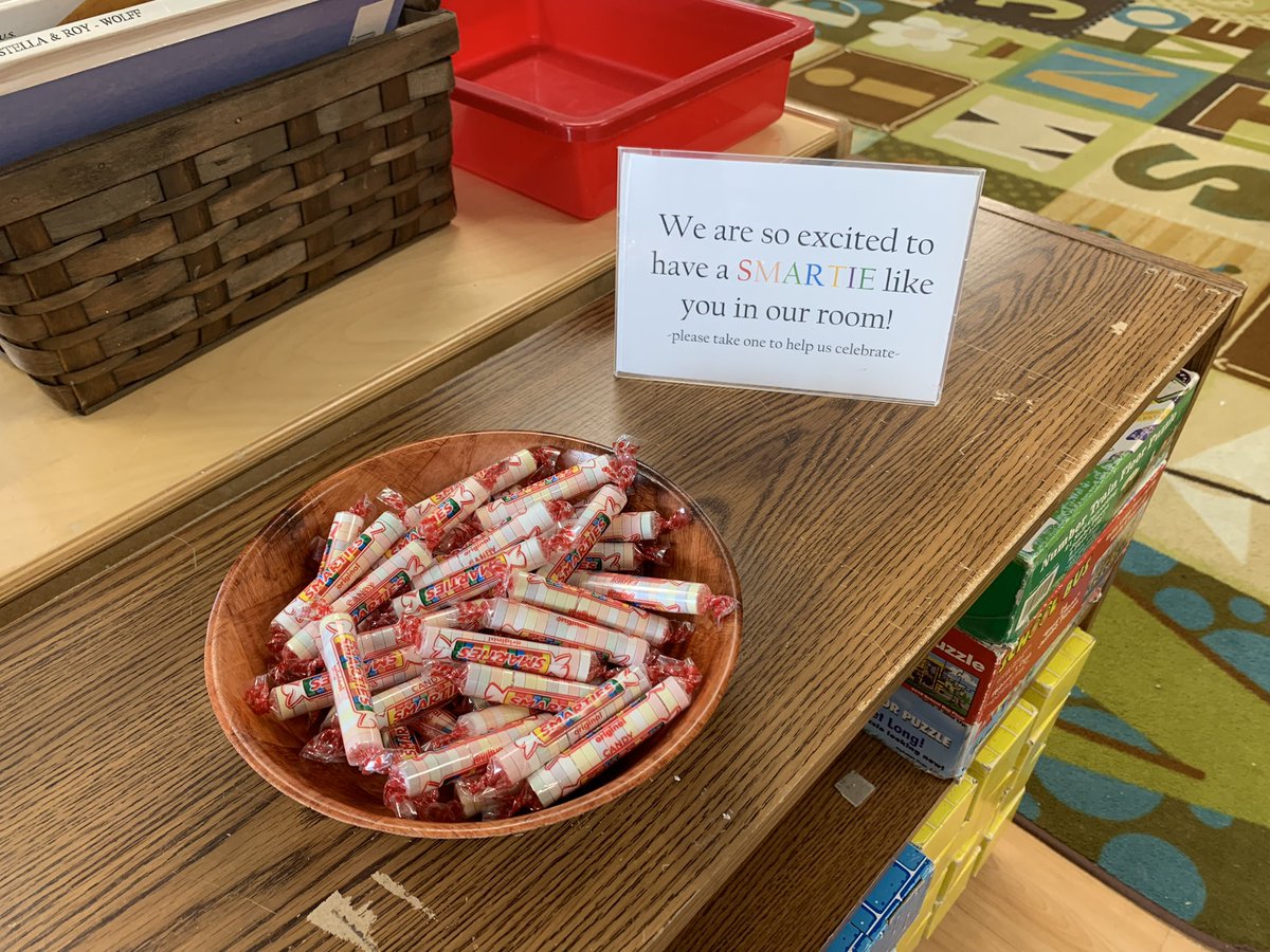 BerryPrek's tweet photo. Pinterest steals for the win at Open House tonight! @NorthPanthers1 @Monongalia_Co #NorthPrek https://t.co/jHZSlTDkVn