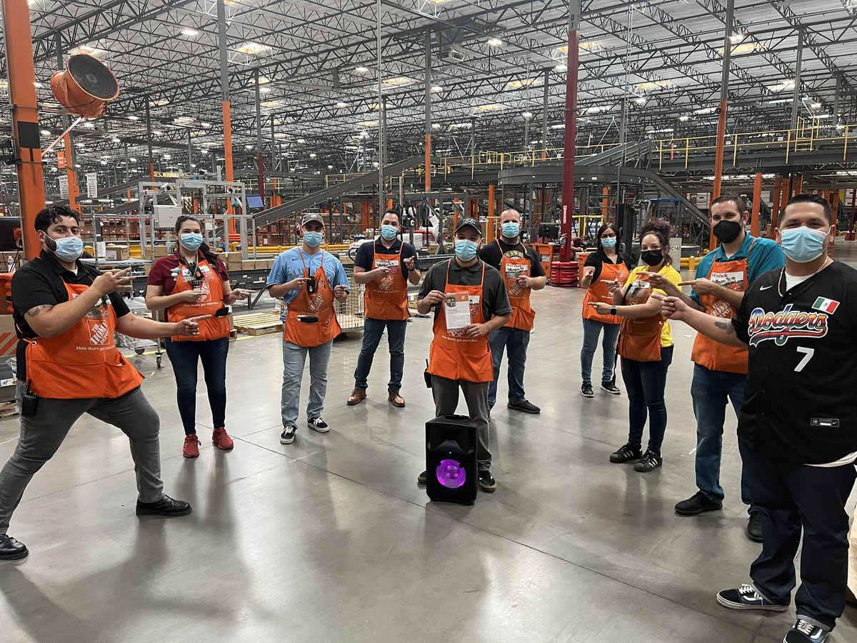 silviac40349786's tweet photo. Key 3 recognition! #orangepromise @Aran_5087 @BriArellanez @HPacheco5087 @Enrique_Landin7 @rayray564 https://t.co/MoUaWudx7p