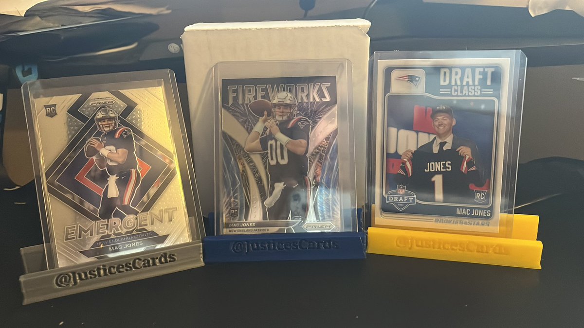 JusticesCards's tweet photo. 🍔Mac Lot🍔
Take all 3 for $12
Stack them for $10
Stack sales/rules at the top of the thread.
#StackNSave
@CardboardEchoes @MDRANSOM1 @ILOVECOLLECTIN1 @sports_sell https://t.co/i4swVCzOTA