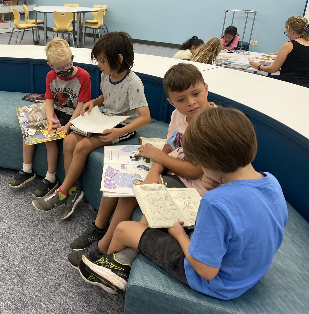 jschwartzers's tweet photo. Can you feel the excitement? Weโre loving our new library! #FirstCheckout #wbend15 #ProudToBe15 #MoreThanEver @D15Schools https://t.co/Uf3AEGejfr