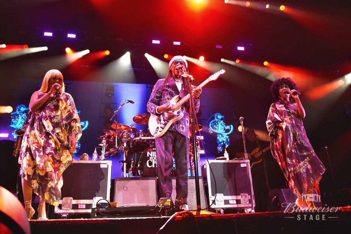 rbcamphitheatre's tweet photo. It means so much to us to see @duranduran and @nilerodgers live, we’re sure this pretty view was just for us 🎬

📸: Sue Hebert https://t.co/5lOaJXM6u5