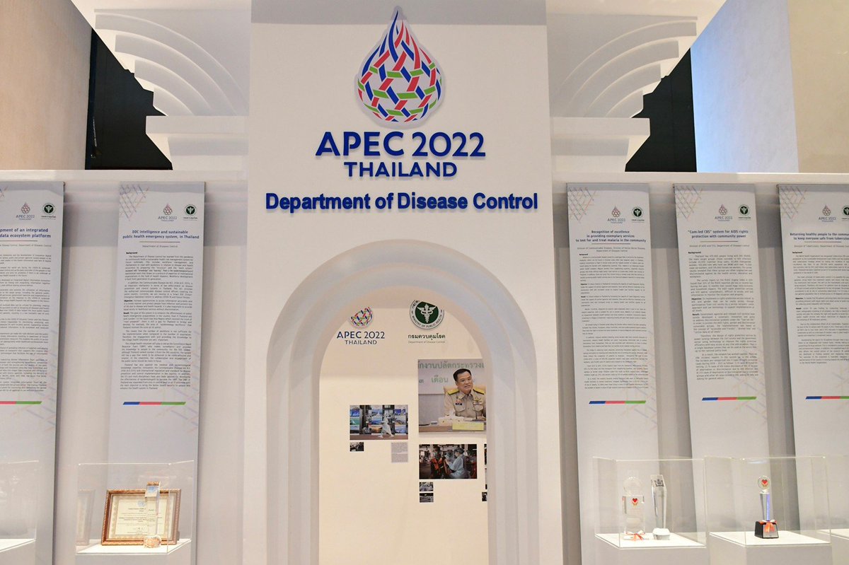 pr_moph's tweet photo. 🤝Health permanent secretary opens SOM meeting, moving to a mode of encountering new health #crisis challenges and economic recovery
#APEC2022THAILAND 
#APECHealthWeek

https://t.co/zRelxHGAEz https://t.co/Wj4ZWO64GR