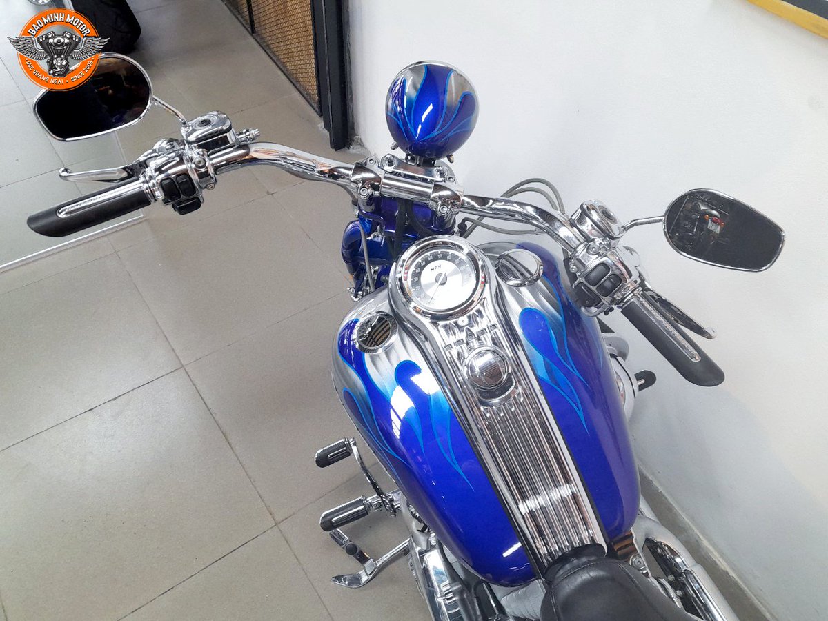 uc_ngai's tweet photo. #harleydavidson #springer #Mortorducquangngai #vietnam https://t.co/wcfc7Odu5V