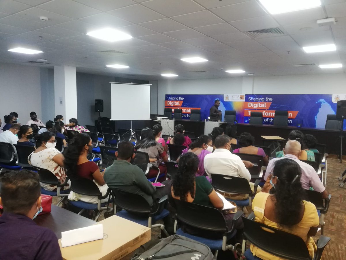 Lightingdigitl's tweet photo. Workshop on online business and digital marketing is happening now at #ICTA
#lightingdigital #meta #d4e #SriLanka #DigitalMarketing https://t.co/WiDPFy6XBV