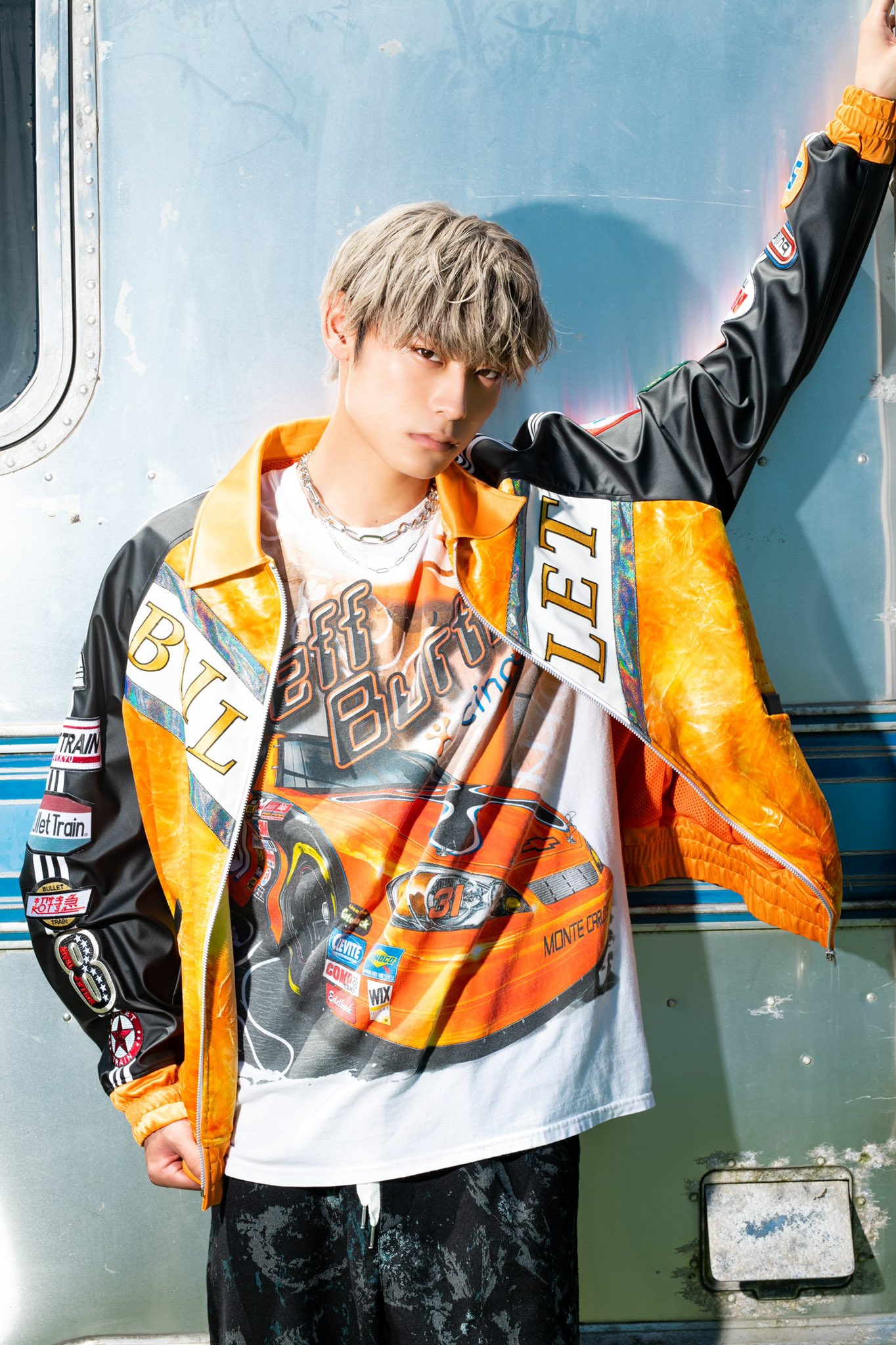 X-এ 超特急 OFFICIAL