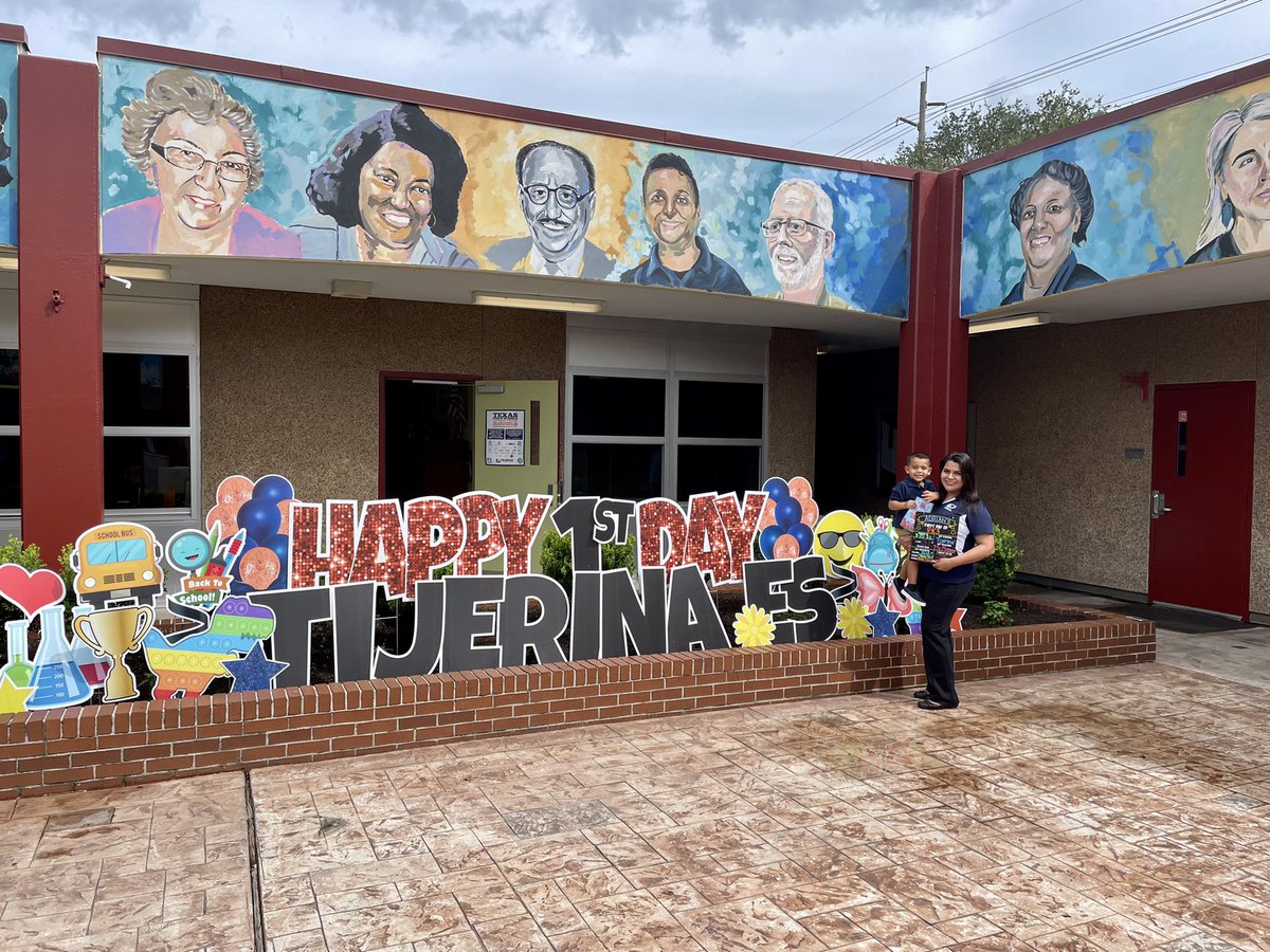 SjMottu's tweet photo. Welcome Tijerina Eagles! We are going to have a wonderful year. I have to share pictures of my favorite scholar, my son! @HISDECH @Erwin_Garcia_ @TeamHISD #buildingandgrowing #proudmama #proudprincipal https://t.co/yw929QDREX