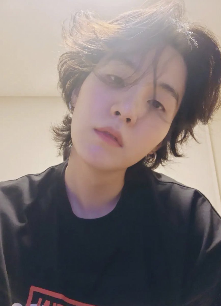 HIS HAIR IM SCREAMING