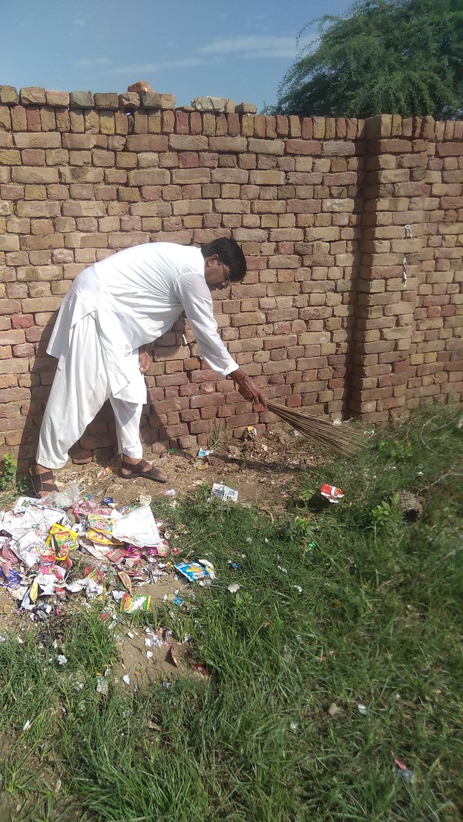 ROYMUHAMMADFAR1's tweet photo. #PEFANTIDENGUE(al ghazali boys middle school FAS 6-sgd-0020 sargodha) https://t.co/JLa8lIlCyw
