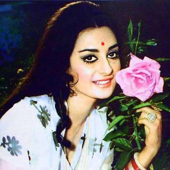 Happy Birthday to actress Saira Banu (23 August 1944). 