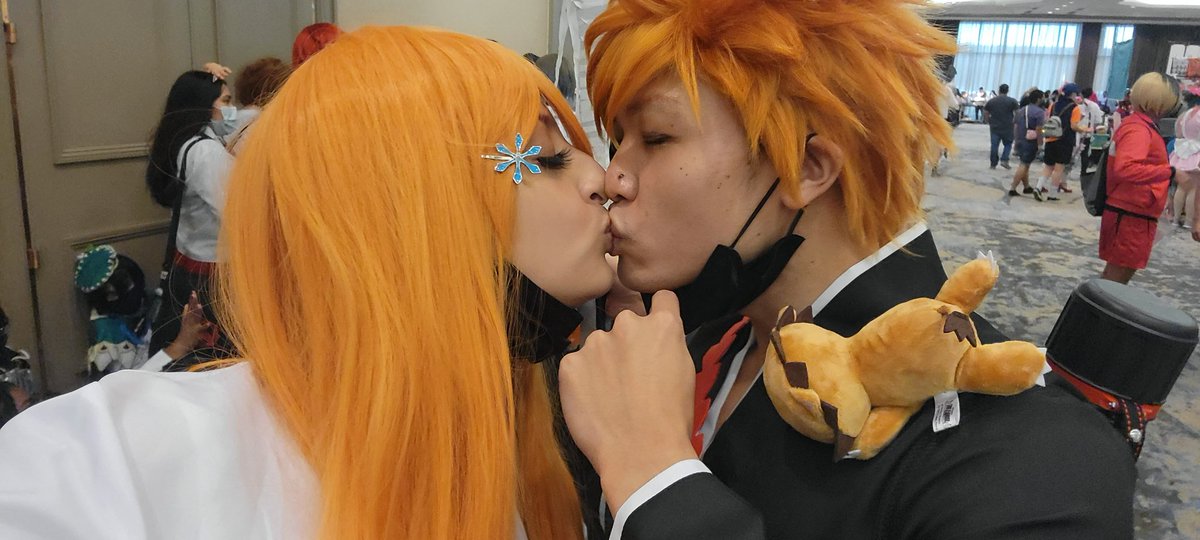 AriRose @Weebcon tweet media