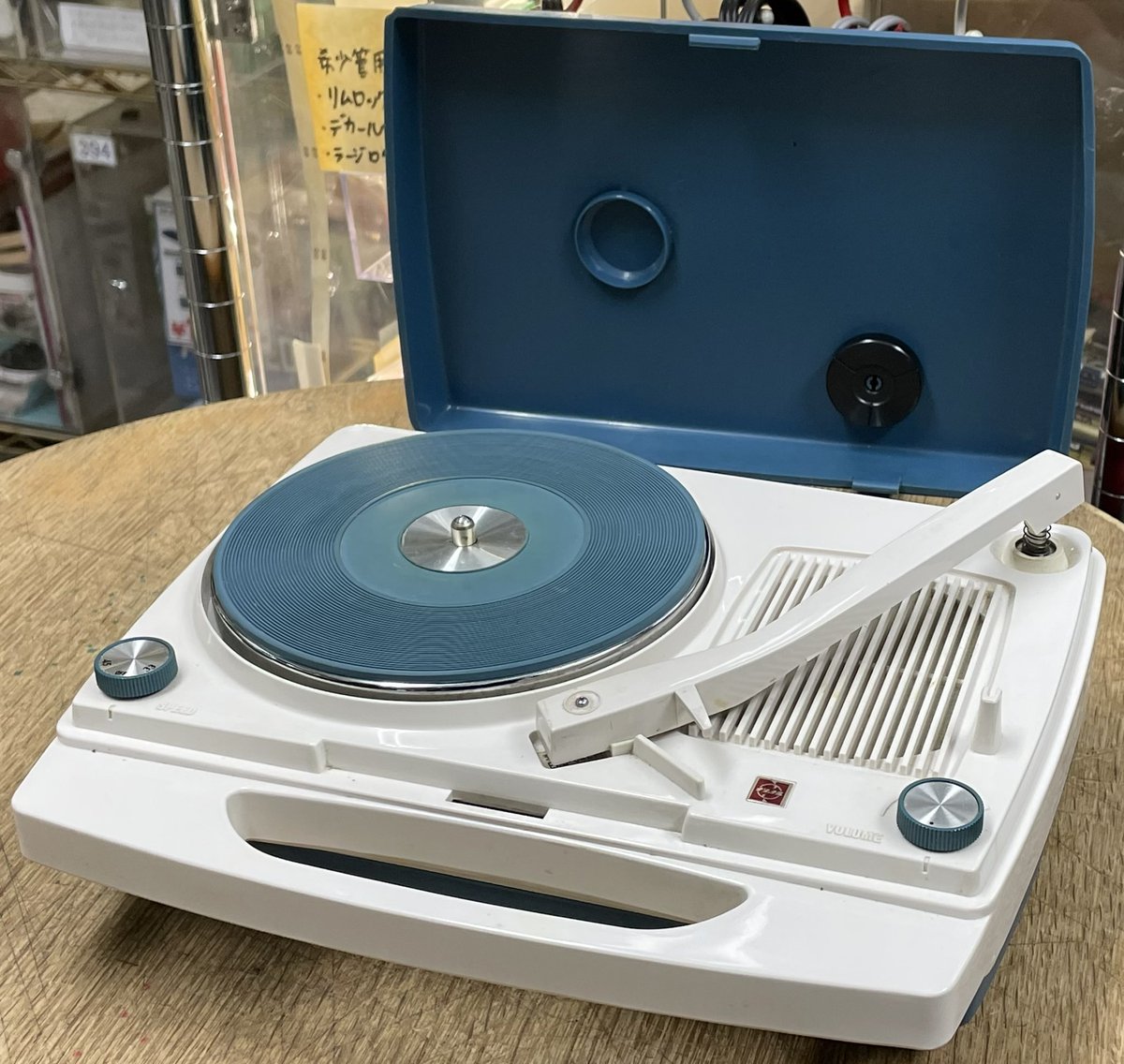 昭和30年代の商品 National ポータブルレコードプレーヤー SF-320 青色