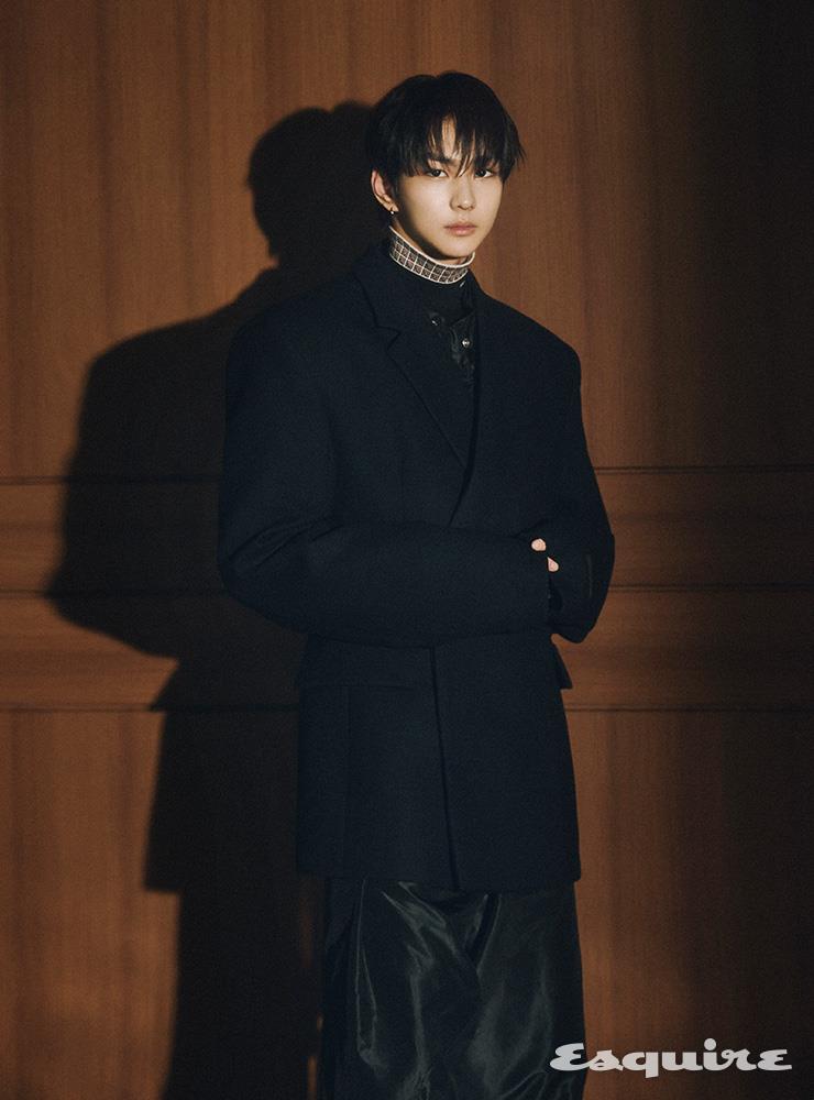 scdang_'s tweet photo. representing! Yang jungwon leadernim! https://t.co/JTdkV3QX5t