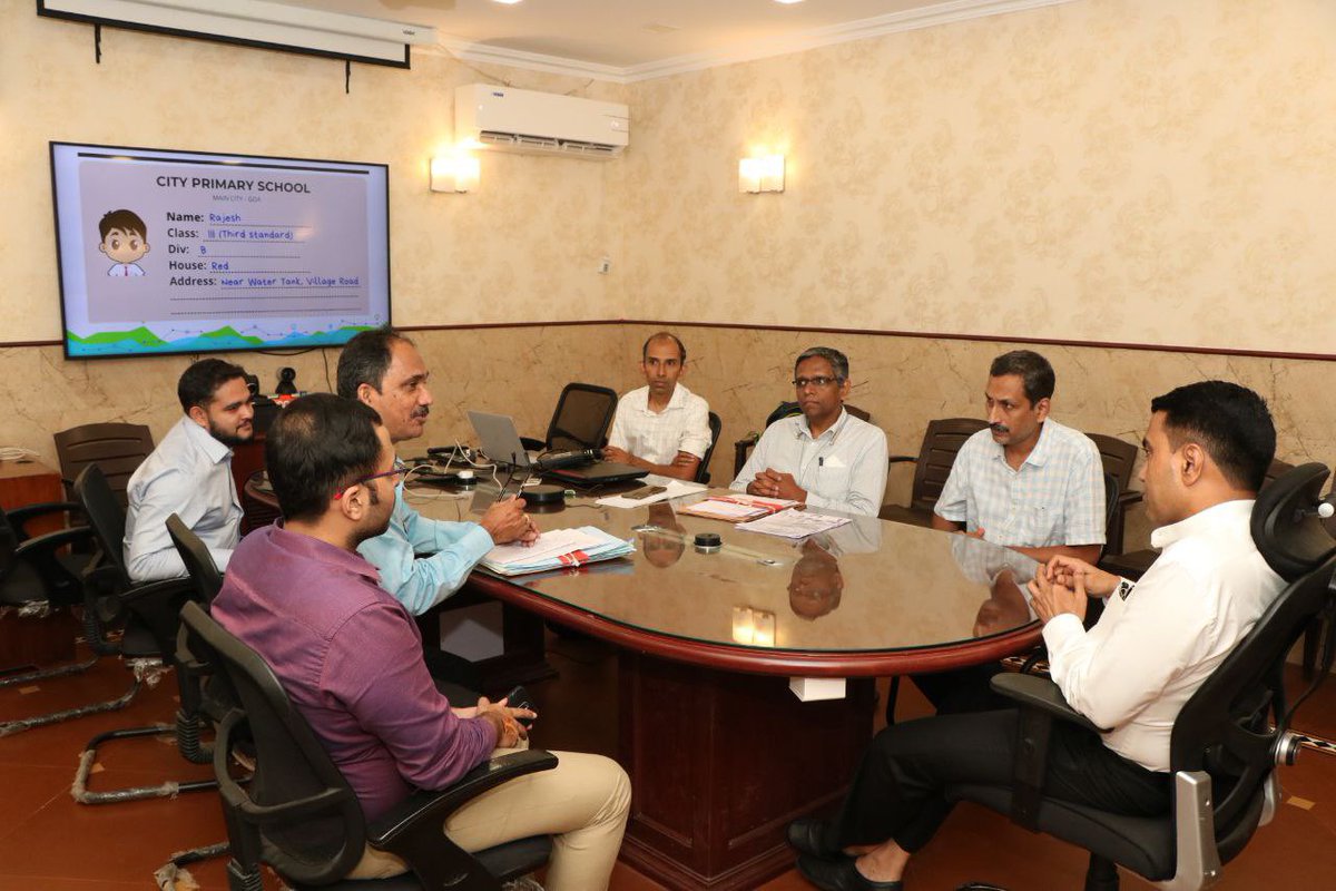 goacm's tweet photo. Chief Minister @DrPramodPSawant chaired a meeting of the Education Department. 

Discussion and deliberations took place regarding improving the performance of the state as per findings of NAS, especially in Mathematics. 1/2 https://t.co/ZRbqQ1eC40