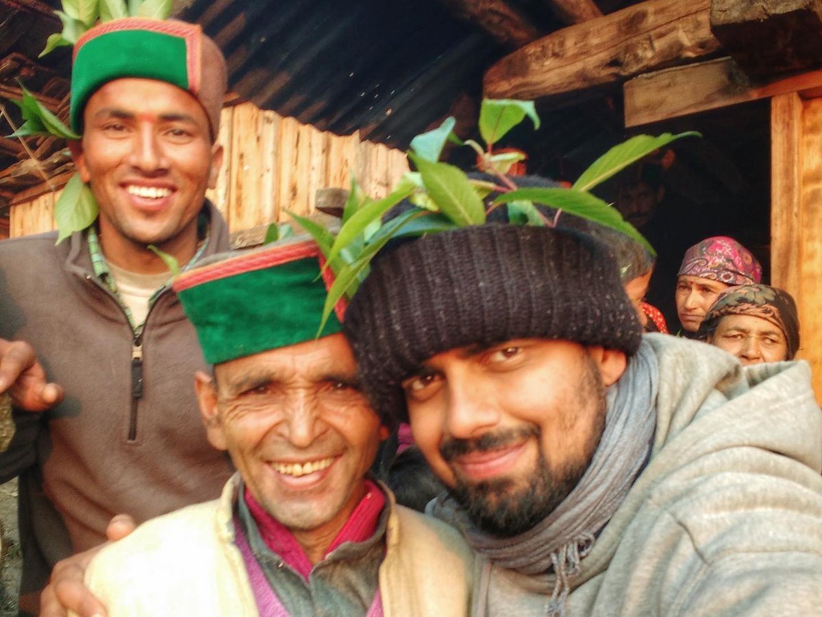 Buda and Budi have never sold their apples before, they’d keep their harvest for family, for the villagers, send a sack over to us, but this year, there’s been a sweet little bumper harvest that we’re helping them send out to all corners of the country.