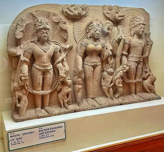 drumbeatsofeden's tweet photo. In #Mahabharat Yuddhishthira worships her equating her with Ma #Kali. Even in the #GuptaPeriod #Varahamihira in his #BrihatSamhita gives the rules for her depiction in temples between the two brothers just like we see Subhadra at #Jagannath Puri! 

Time to learn REAL history! https://t.co/GLZzjXLyOb