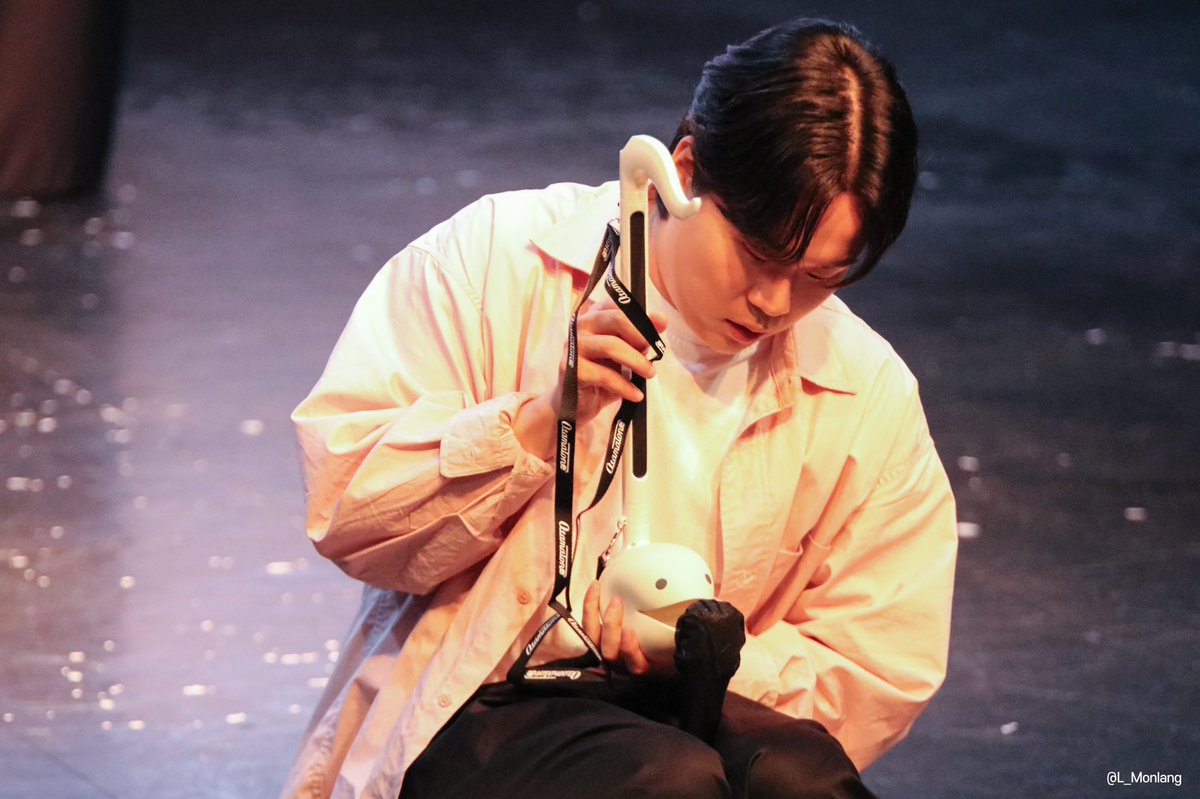L_Monlang's tweet photo. 220820 김동현 팬싸인회
보정본은 어... 일없는 날 틈틈히 올려볼게요...

사진을 컴퓨터로 옮기고보니 트라이포드 안가져간 거 세상 후회중...
전 제가 수전증이 이리 심할 줄 몰랐죠.. https://t.co/zExTguKzbr