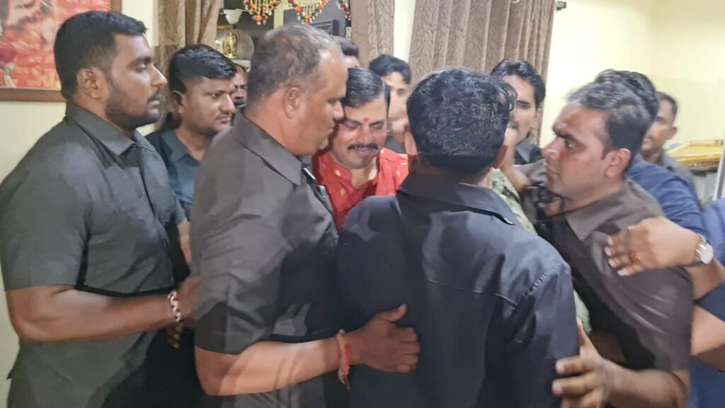 Waseqofficial18's tweet photo. Special Thanks to KTR Garu &amp; Mahmood Ali Sahab 
Hyderabad: Just a few hours after the registration of a case for alleged offensive remarks against Prophet Muhammad, the Hyderabad police on Tuesday arrested BJP MLA Raja Singh.
#ProphetMuhammad
#arrest #ARRESTED
@KTRTRS https://t.co/6N8v2zYUTv