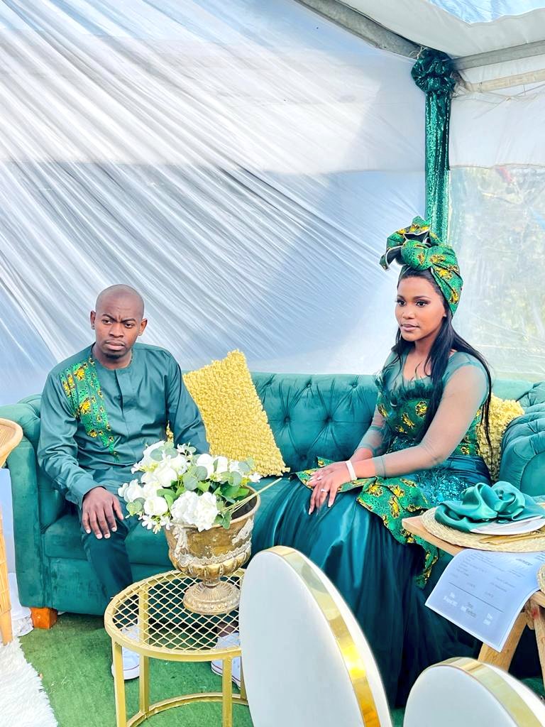 Londii_Mhlongo's tweet photo. Kinda got married this weekend https://t.co/JJFipNLxfc