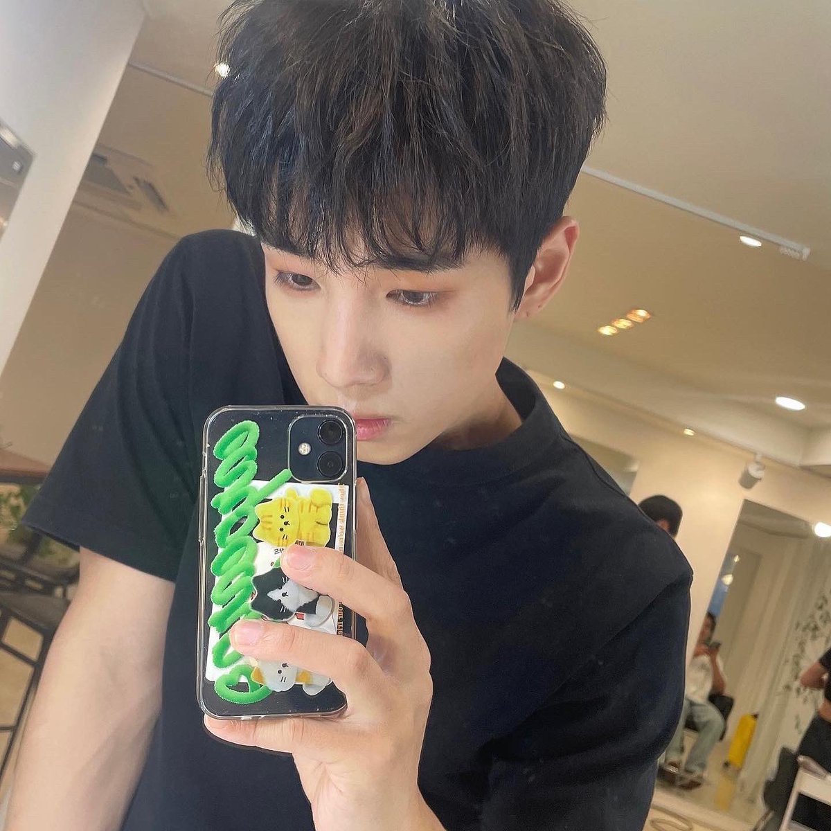 VannerOfficial's tweet photo. [#Ahxian] 삐삐들 아프지망고.. 🤧😷 https://t.co/8oASJSIIrH