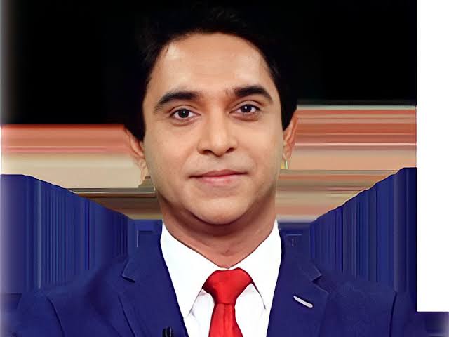 Mahira10100's tweet photo. We stand with this brave patriotic Pakistani @FarooquiJameel and will continue to condemn the cruel arrest made by the Islamabad police @ICT_Police until his release.
#جمیل_فاروقی_کو_فوری_رہا_کرو
#عمران_خان_ہماری_ریڈ_لائن https://t.co/qNH09SHT1T