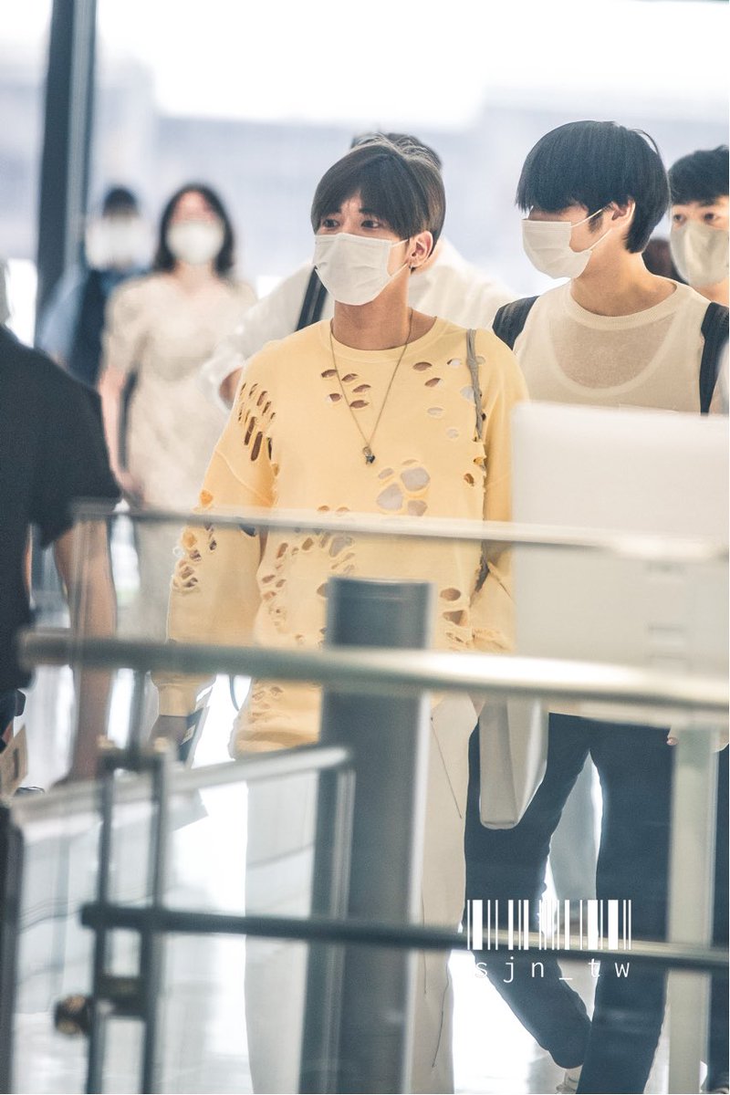 sjn_tw's tweet photo. 20220823 TXT NRT ✈️ 
TAEHYUN テヒョン 태현

-------✂--------✂--------✂---------

#TXT #TAEHYUN #태현　#テヒョン #姜太顯 #TXT好きな人と繋がりたい #MOAと繋がりたい https://t.co/MGZ0C6pUpB