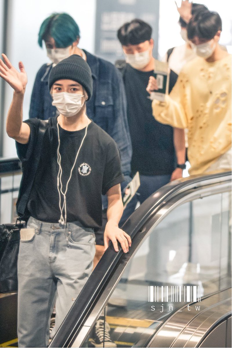 sjn_tw's tweet photo. 20220823 TXT NRT ✈️ 
BEOMGYU ボムギュ 범규

-------✂--------✂--------✂---------

#TXT #BEOMGYU #범규　#ボムギュ #崔杋圭　#TXT好きな人と繋がりたい #MOAと繋がりたい https://t.co/1Udkp5V1id