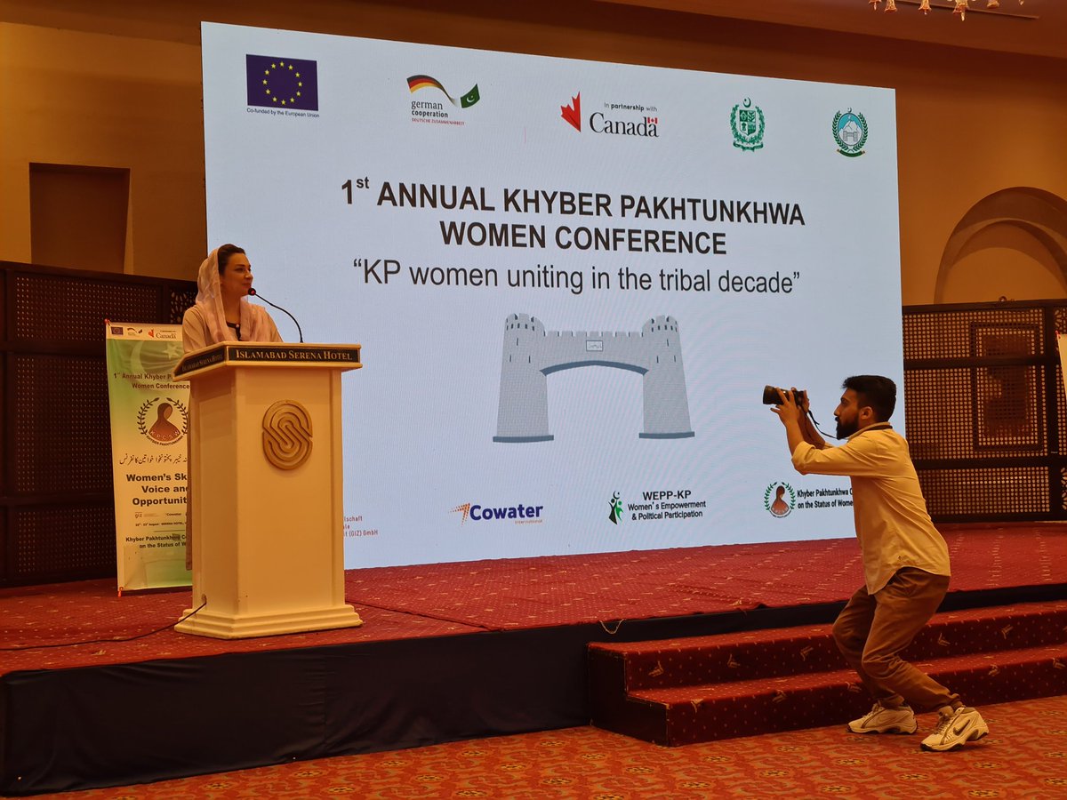Cowater_Intl's tweet photo. @ayeshabanopti discusses recent changes in #KhyberPakhtunkhwa legislation to support &amp; empower #women - provisions to address harassment, inheritance, #GBV, protect health workers, #nurses, gender-sensitive budgeting. #KPwomenconf22 #KPwomen @1st_kp @navift @gilmour_wendy https://t.co/VPzkEAll4L