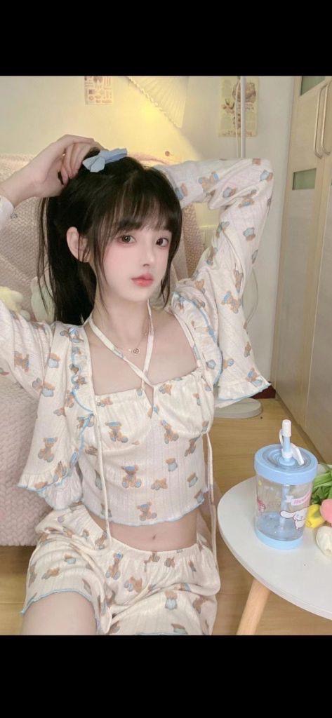 li0917's tweet photo. #铜陵约炮   #铜陵兼职   #铜陵线下
#铜陵同城   #铜陵外围   #铜陵

喝茶的哥哥点击☞@ABC1881688
昨天刚来的小姐姐，巨嫩，巨温柔，163    85    B罩  19岁小姐姐，借了网贷，压力大，所以兼职挣点钱，喜欢萌妹的哥哥不要错过！

#自慰  #反差婊 #性感  #母狗 #处女 #淫荡 #高潮 #精液  #做爱 https://t.co/7YzZDscT2Y
